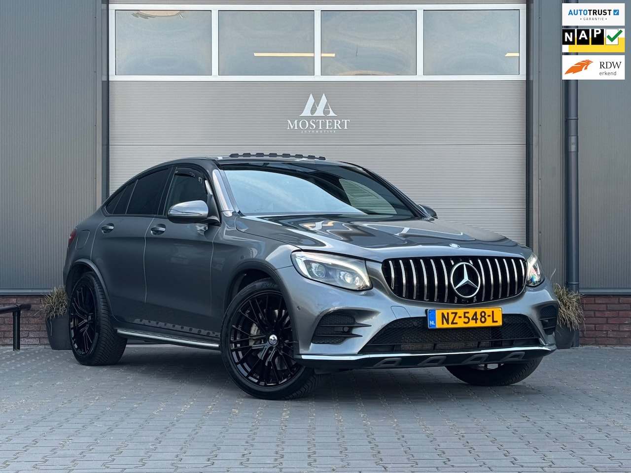 Mercedes-Benz GLC-klasse Coupé - 250/211pk 4MATIC Prestige AMG Line|2018|Pano|NAP|Leder|Led|Car-Play|Dealer|20"LMV - AutoWereld.nl