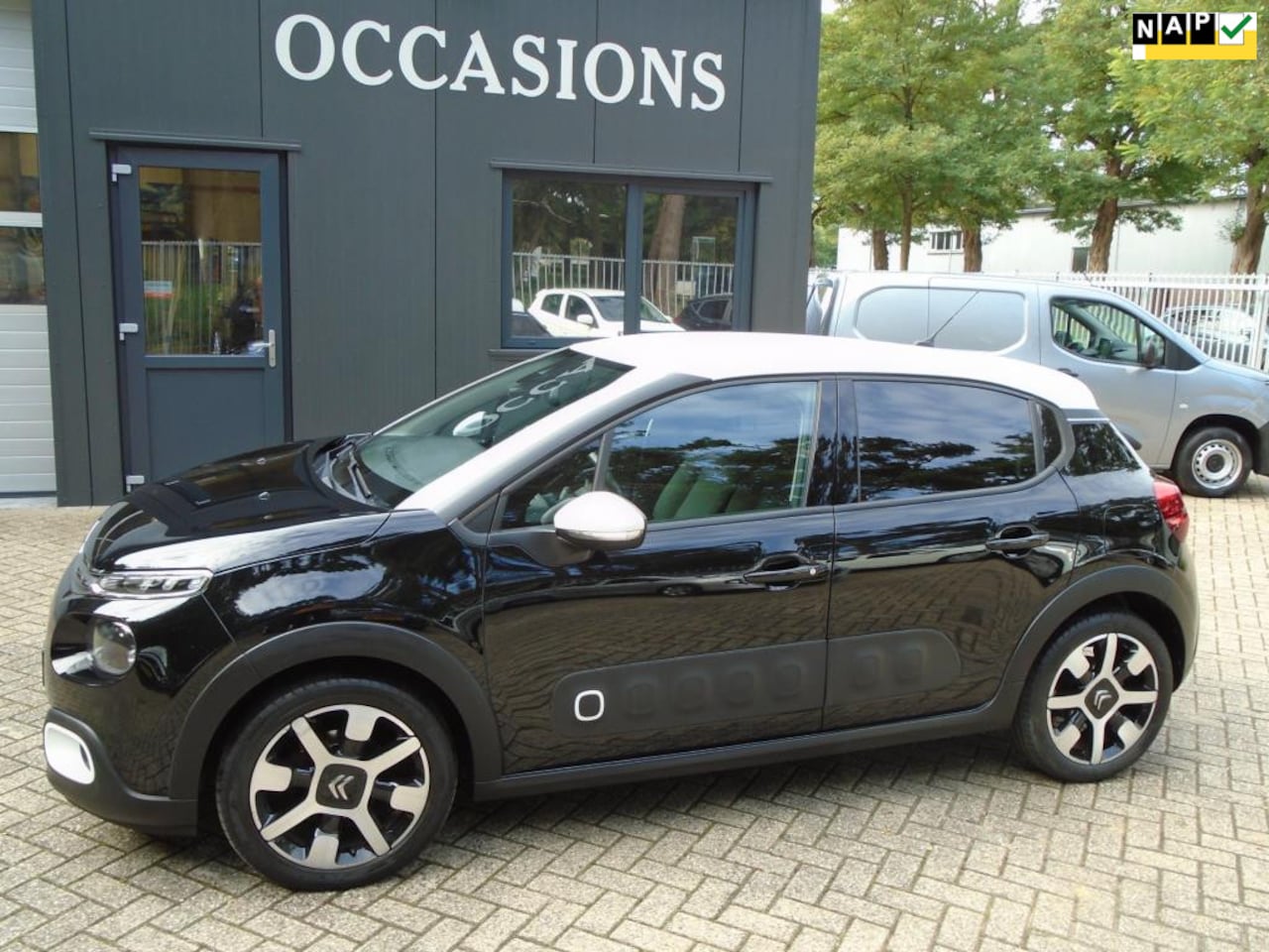 Citroën C3 - 1.2 PureTech S&S Shine 1.2 PureTech S&S Shine - AutoWereld.nl