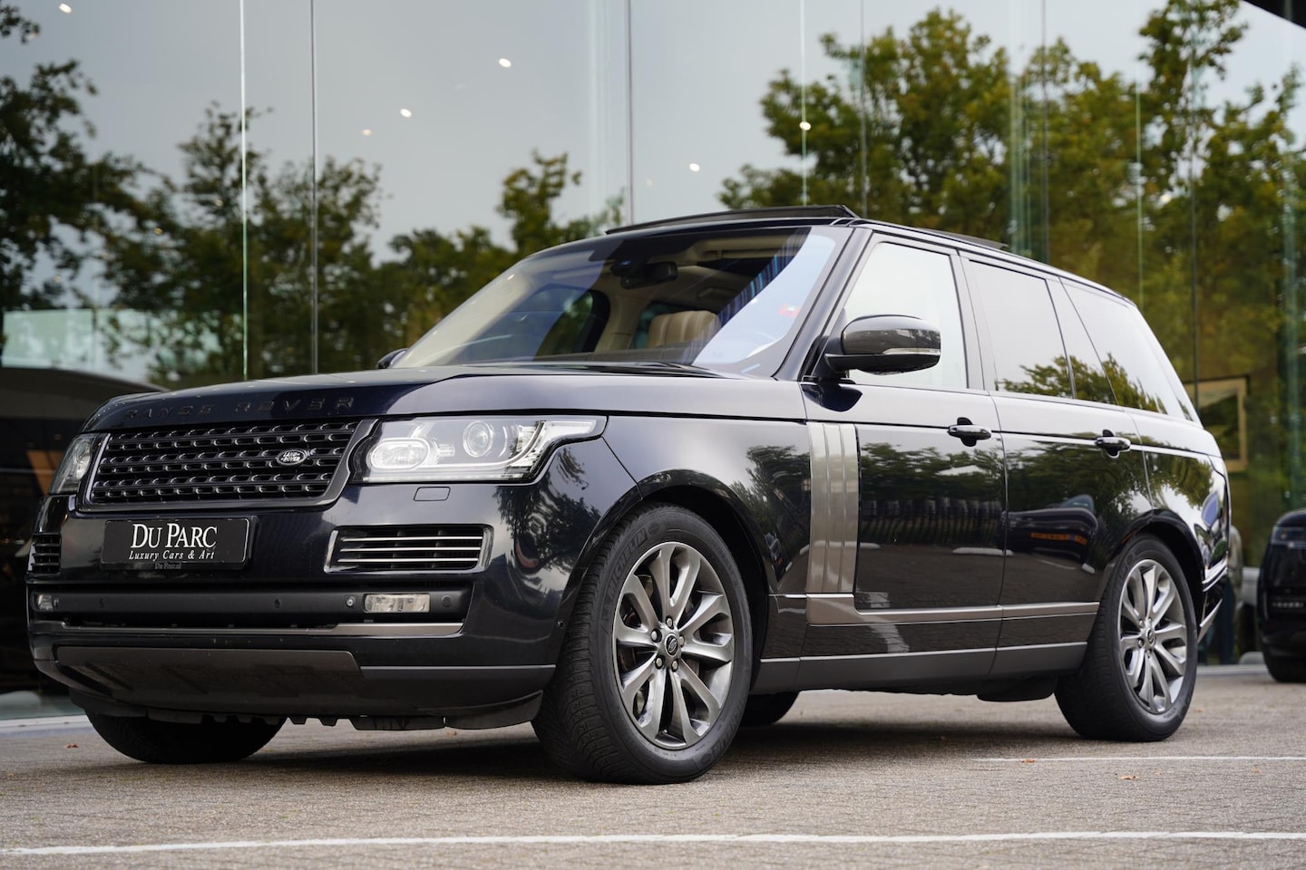 Land Rover Range Rover - 4.4 SDV8 Vogue Beige Leder - AutoWereld.nl