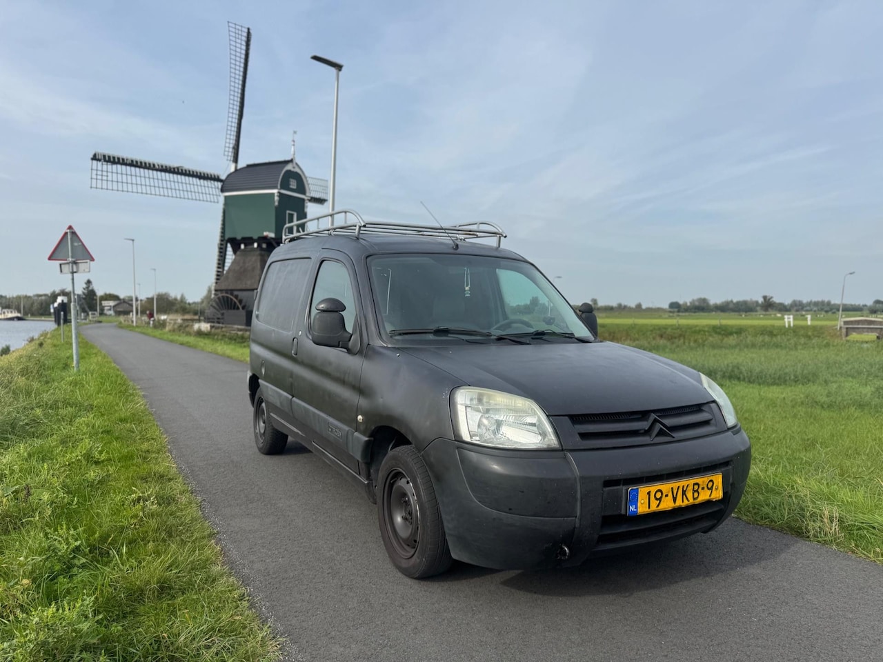 Citroën Berlingo - 1.4i grijs kenteken benzine *nieuwe apk* - AutoWereld.nl