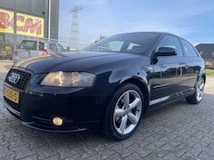 Audi A3 - 1.8 TFSI AIRCO 6-bak S-LINE