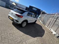 Volkswagen T-Roc - 1.5 TSI Sport