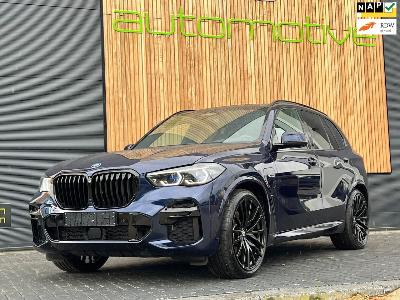 BMW X5 - XDrive45e,M-Sport, Panodak,Trekhaak,Comfortstoel,Nightvision - AutoWereld.nl