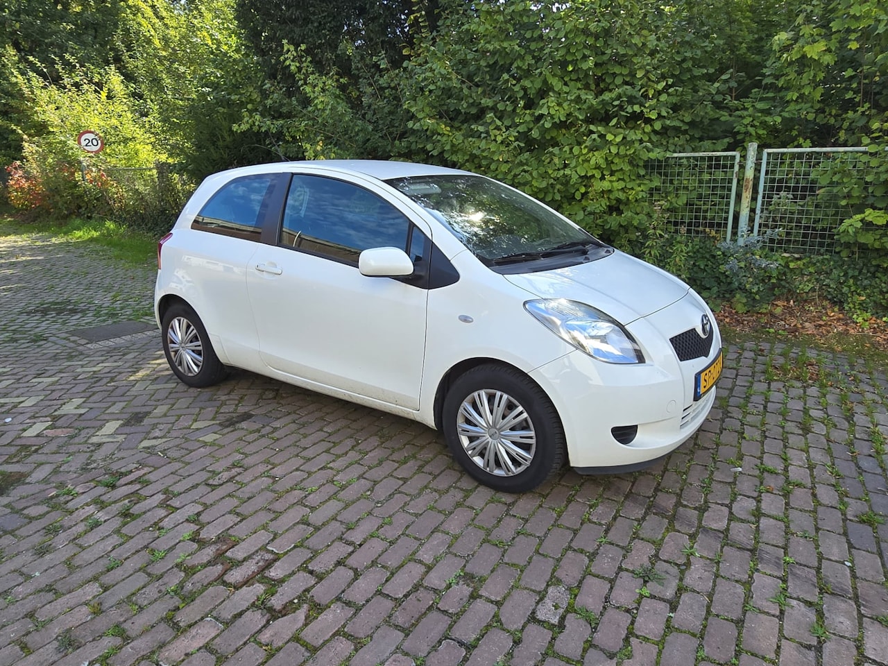Toyota Yaris - 1.3 VVTi Terra APK tot 17-05-2026 - AutoWereld.nl