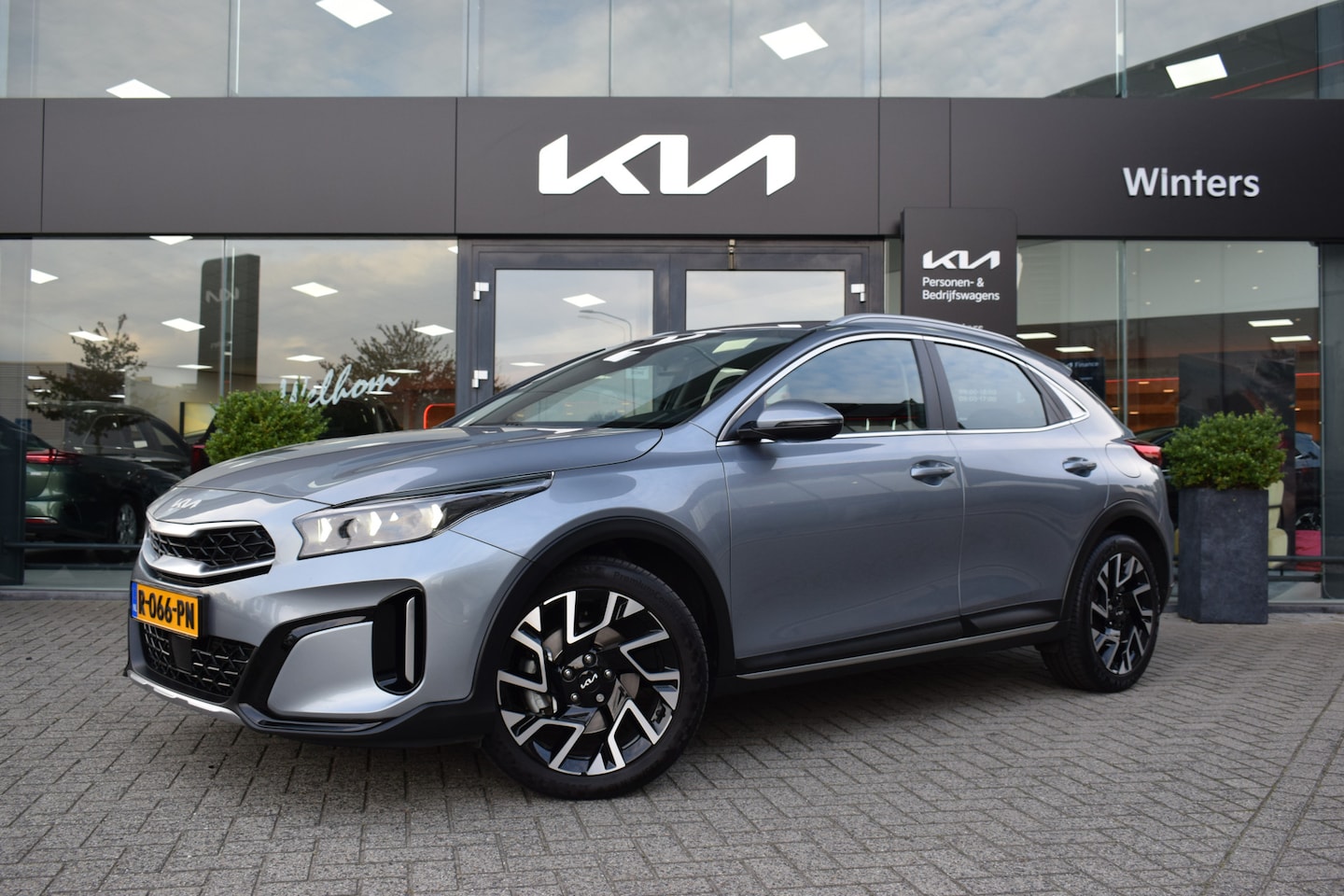 Kia XCeed - 1.5 T-GDi DynamicLine DCT7 Automaat | Keyless | Climate Control | Adaptive Cruise Control - AutoWereld.nl