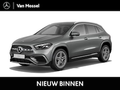 Mercedes-Benz GLA-Klasse - 180 Business Solution AMG / Stoelverwarming / Achteruitrijcamera / Night-Pakket / Panaroma