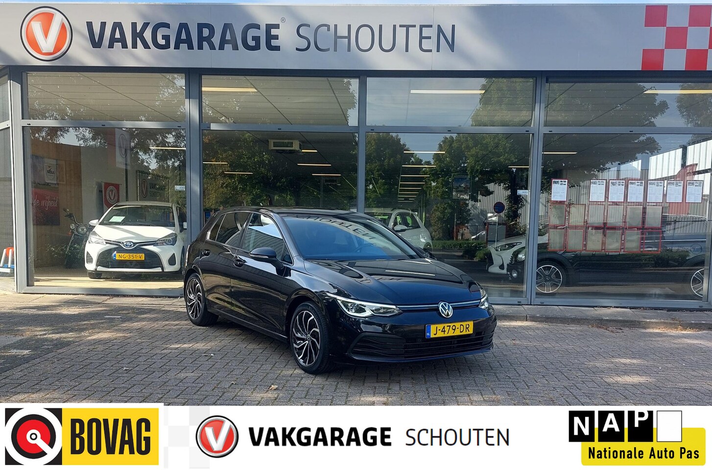 Volkswagen Golf - 1.5 TSI Life Business Navi 17 inch Sportstoelen - AutoWereld.nl