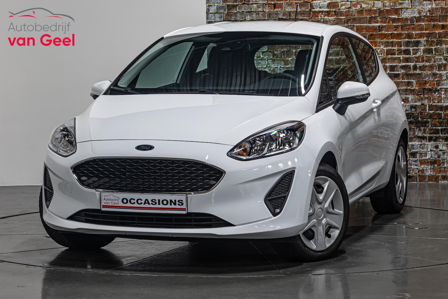 Ford Fiesta - 1.1 Trend I Airco I Parkeersensoren achter - AutoWereld.nl