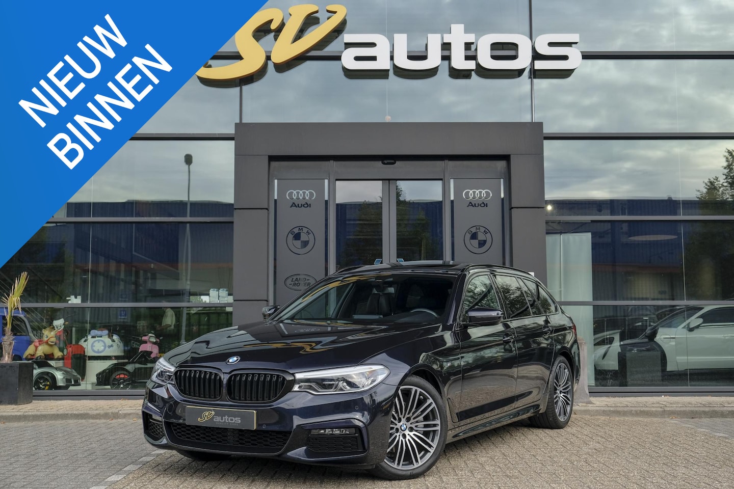 BMW 5-serie Touring - 520i M-Sport 184pk Panoramadak Comfortstoelen Virtual cockpit Camera NLauto - AutoWereld.nl
