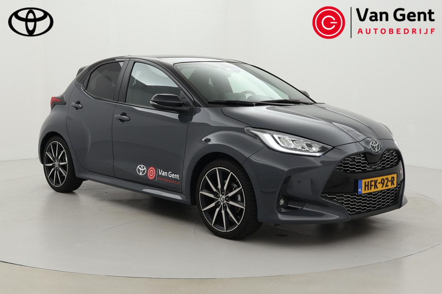 Toyota Yaris - 1.5 Hybrid 130 GR Sport | Panoramadak | Navigatie | Dodehoek detectie | JBL | Stoel-/stuur - AutoWereld.nl