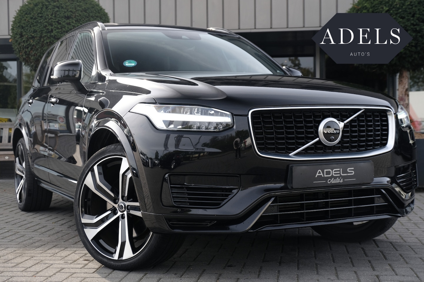 Volvo XC90 - 2.0 T8 Twin Engine AWD R-Design 7Persoons Panodak Harman Kardon Trekhaak Keyless - AutoWereld.nl