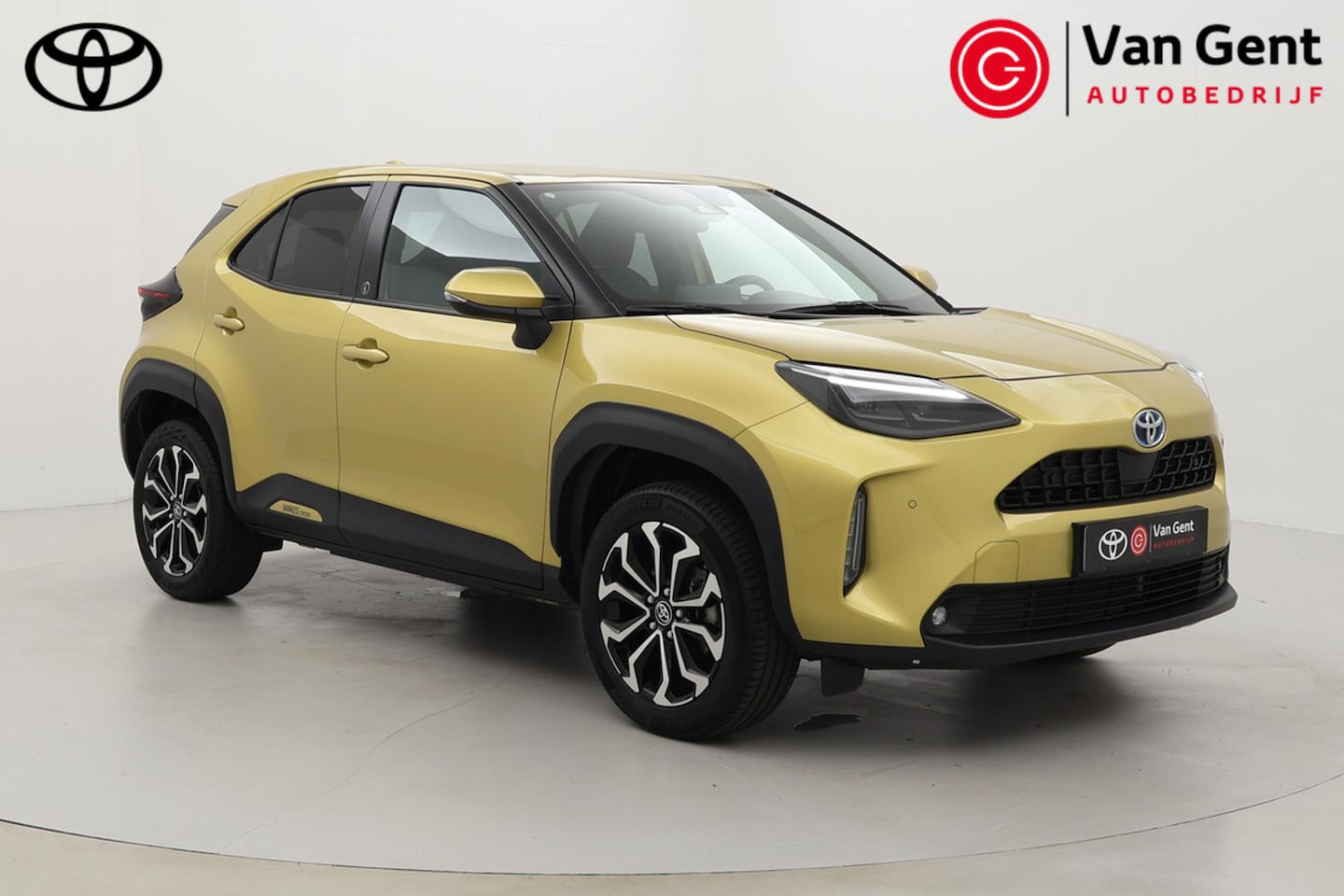 Toyota Yaris Cross - 1.5 Hybrid Dynamic | Dodehoek detectie | Navigatie | Matrix LED | Parkeersensoren voor/ach - AutoWereld.nl
