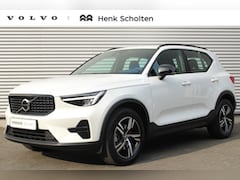 Volvo XC40 - B4 Automaat Plus Dark | 18" 5-Aero Spaaks Glossy Black | Trekhaak Elektrisch Uitklapbaar |