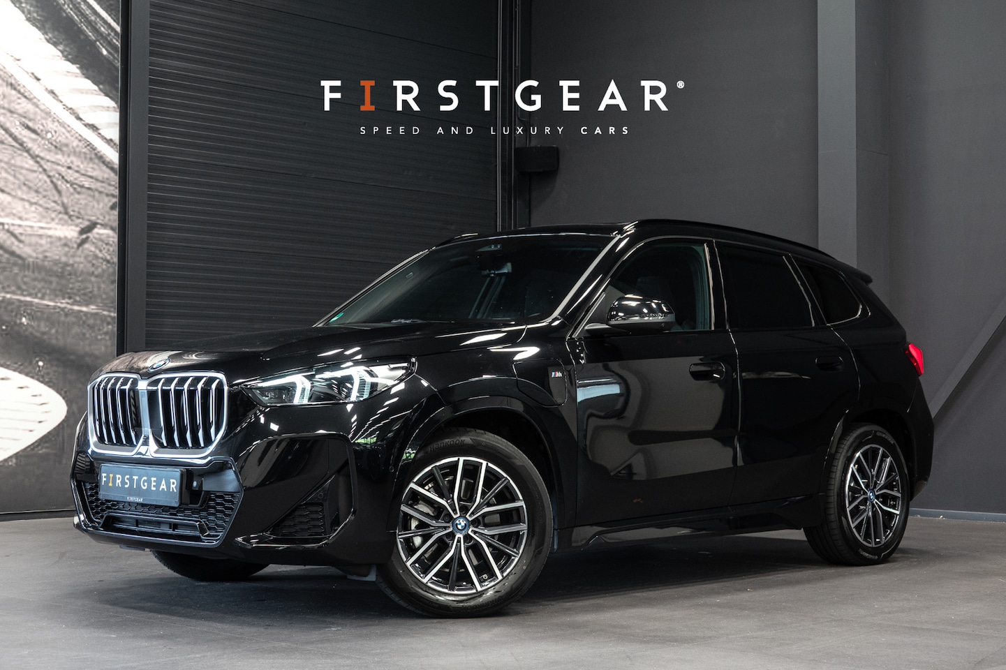 BMW X1 - xDrive25e *M-Sport / Panorama / Harman-Kardon / Massage / HUD / Memory* - AutoWereld.nl