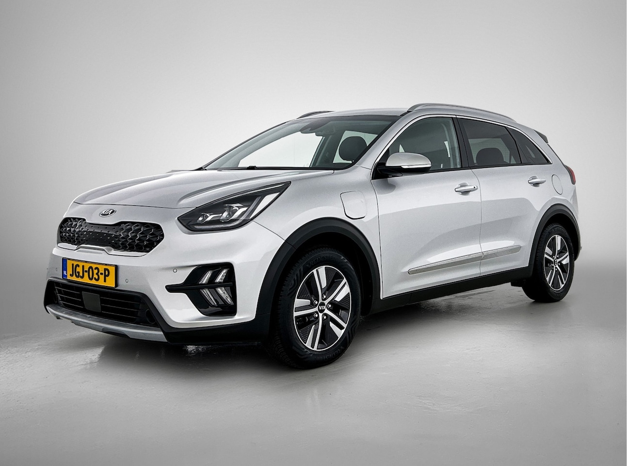 Kia Niro - 1.6 GDi PHEV ExecutiveLine Leder | Full-LED | Stoelverkoeling - AutoWereld.nl