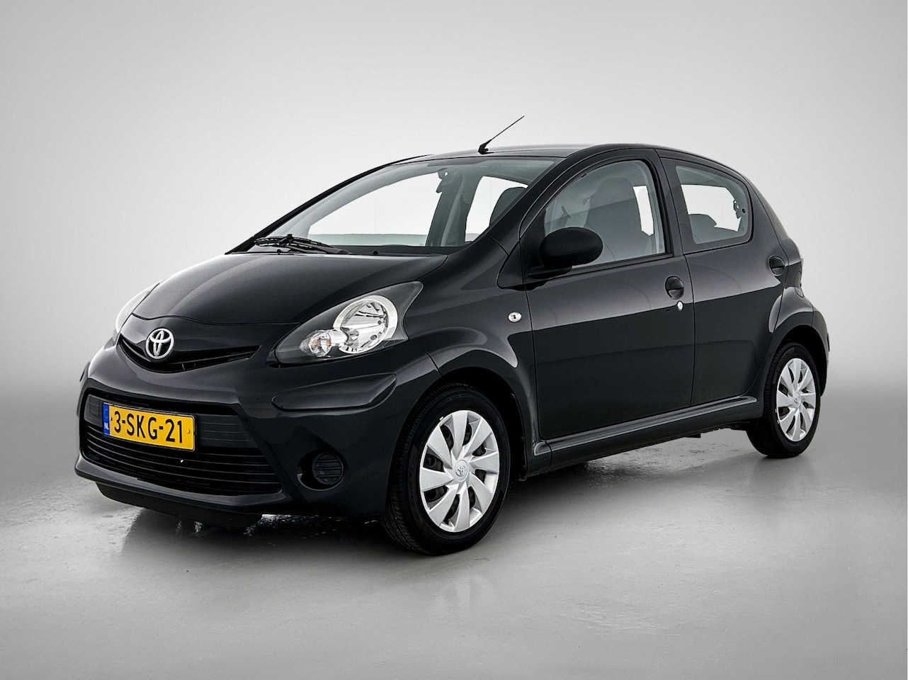 Toyota Aygo - 1.0 VVT-i Now 1.0 VVT-i Now - AutoWereld.nl