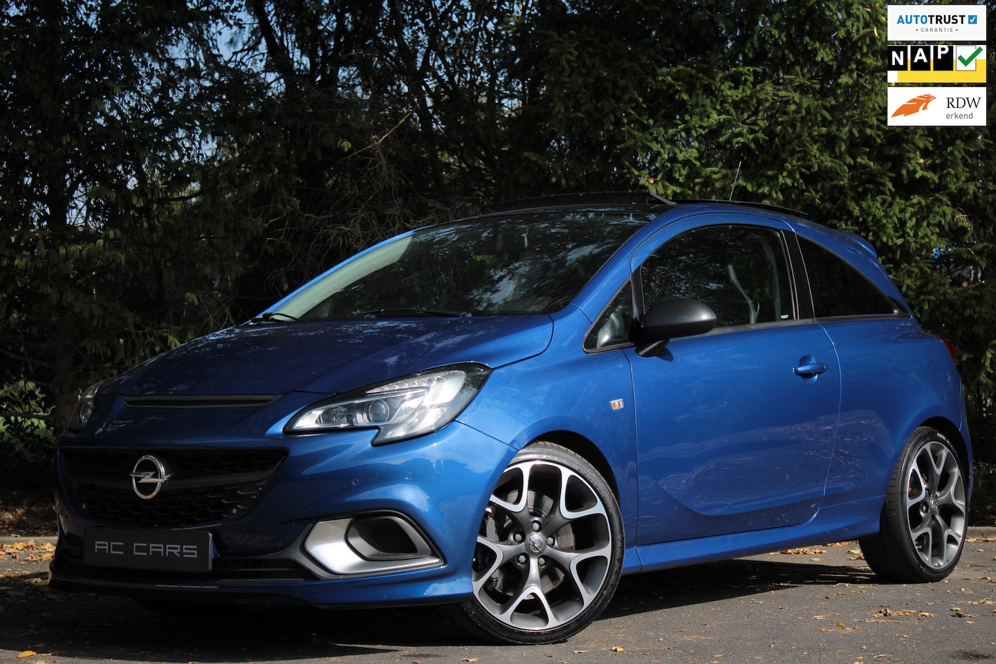 Opel Corsa - 1.6 Turbo OPC - 207PK/Recaro/Pano/Full! - AutoWereld.nl