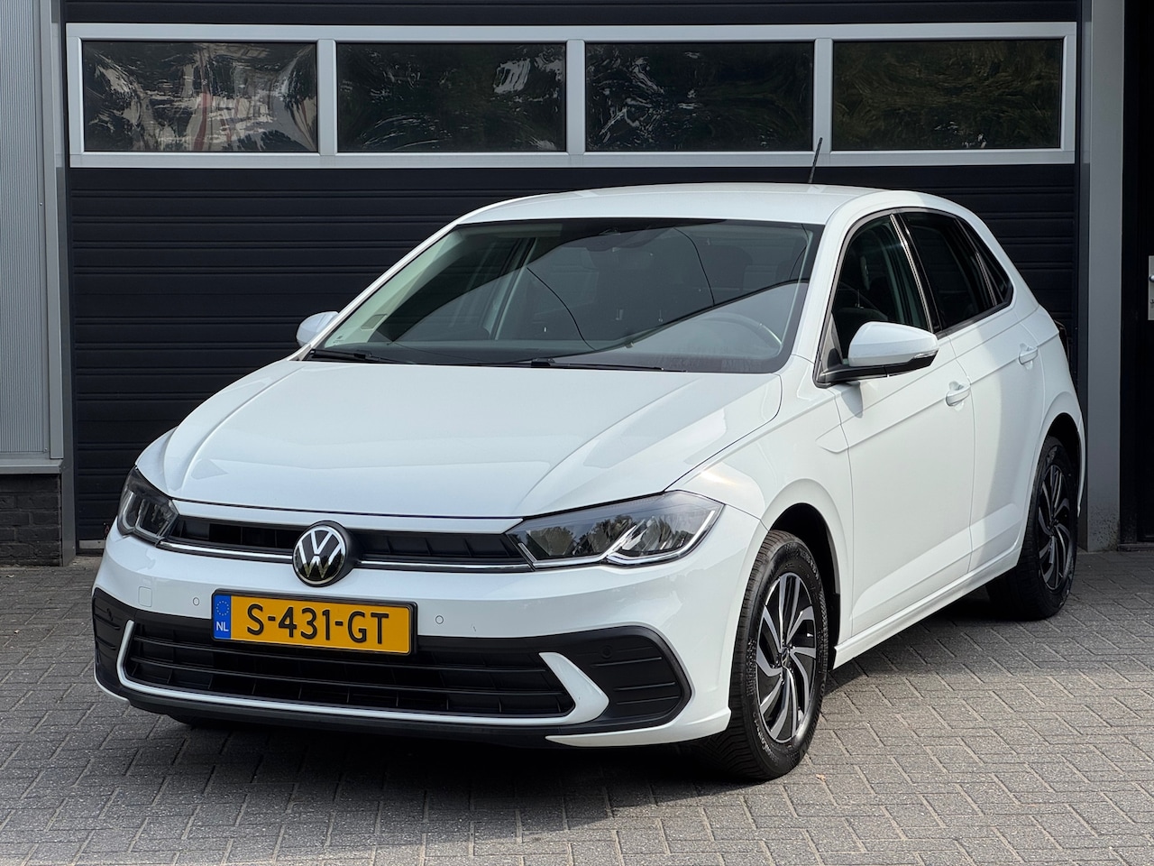 Volkswagen Polo - 1.0 TSI Life Business Virtual, Adaptive Cruise, Stoelverwarming, Dealer Onderhouden. NAP - AutoWereld.nl