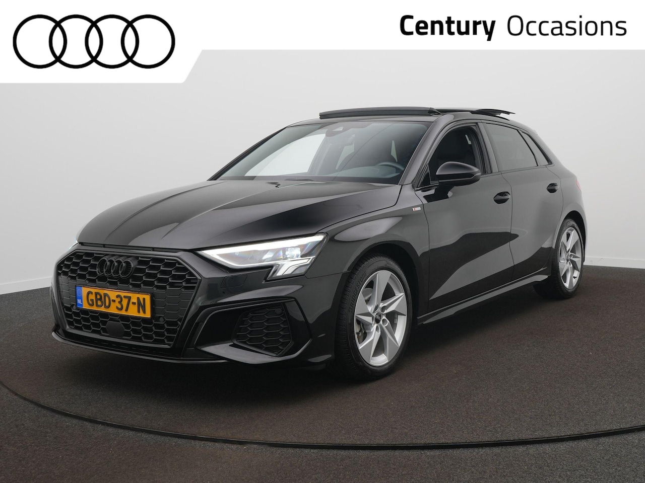 Audi A3 Sportback - 35 TFSI S edition | Panoramadak | Adaptive Cruise - AutoWereld.nl