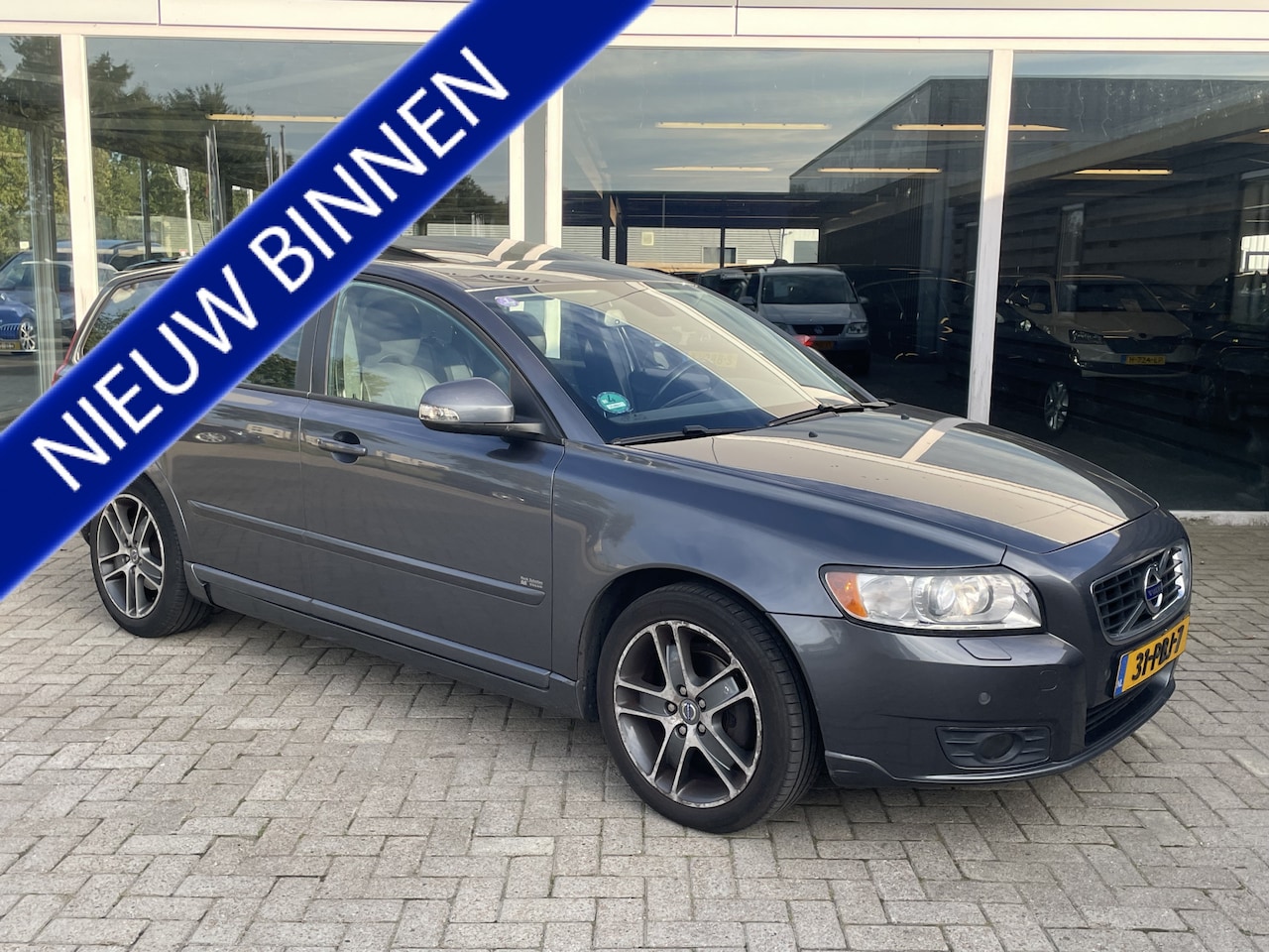 Volvo V50 - 2.0 Sport 50% deal 3.475,- ACTIE Trekhaak / Schuif-kanteldak / Leder / Stoelverwarming / X - AutoWereld.nl