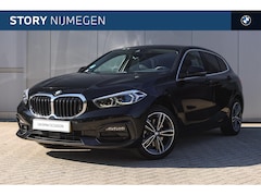 BMW 1-serie - 118i Executive Sport Line Automaat / Sportstoelen / LED / Airconditioning / Cruise Control