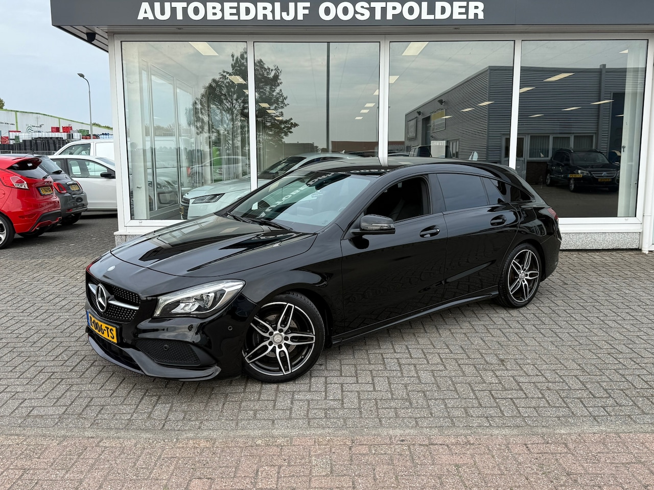 Mercedes-Benz CLA-klasse Shooting Brake - 180 AMG Night Edition Plus 180 AMG Night Edition Plus - AutoWereld.nl