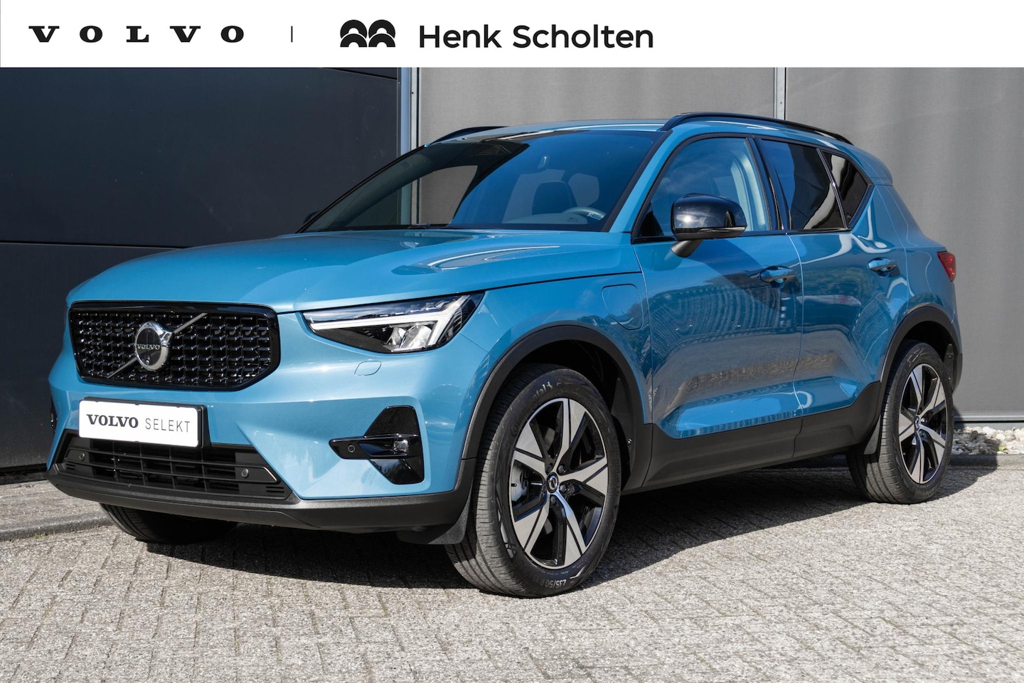 Volvo XC40 - T4 Recharge Ultimate Dark | Elektrisch Panaromisch schuif-/kanteldak | Premium sound by Ha - AutoWereld.nl