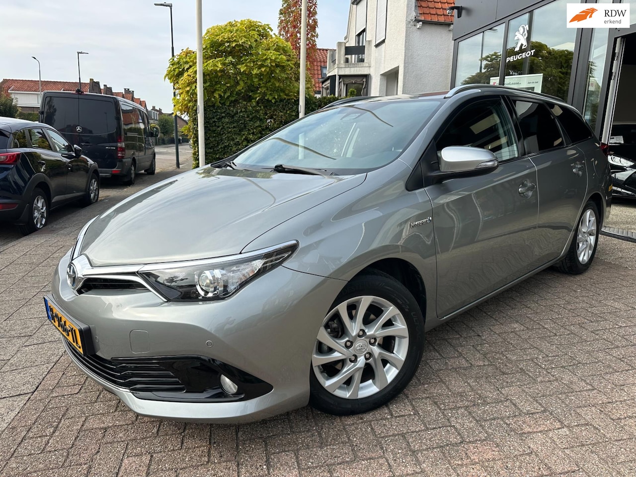 Toyota Auris Touring Sports - 1.8 Hybrid Dynamic Ultimate|Afn. Trekhaak|Navi - AutoWereld.nl