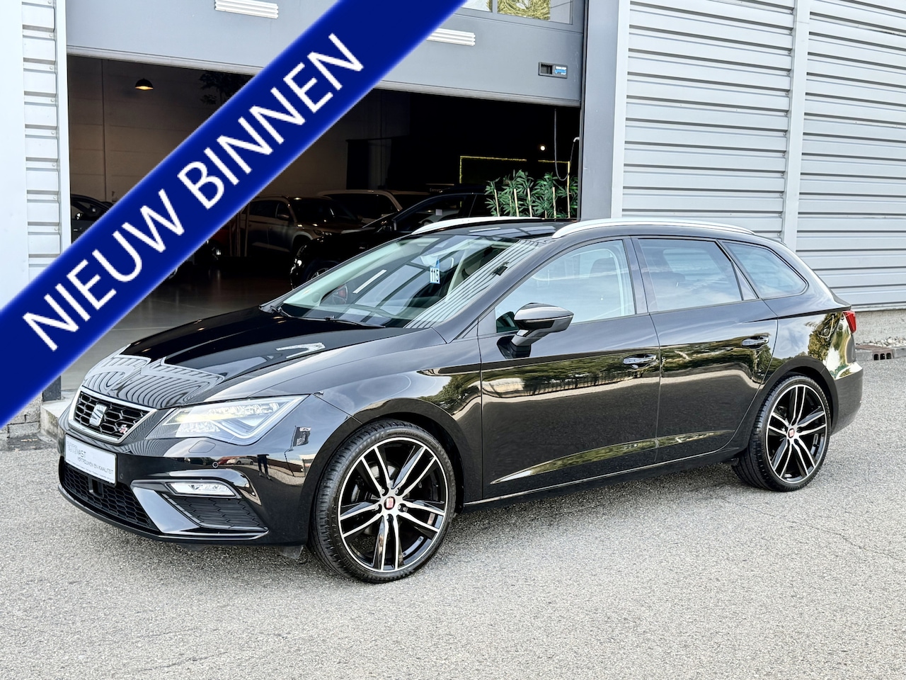 SEAT Leon ST - 1.4 TSI FR ACC|Carplay|Camera|DCC Zwart - AutoWereld.nl