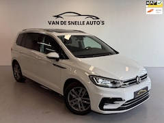 Volkswagen Touran - 1.4 TSI Highline Business R-Line 7PERSOONS/PANO/DSGAUTOMAAT/KEYLESS