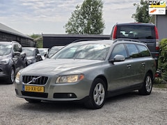 Volvo V70 - 2.4 D5 Kinetic Navi/half leer 1e eigenaar