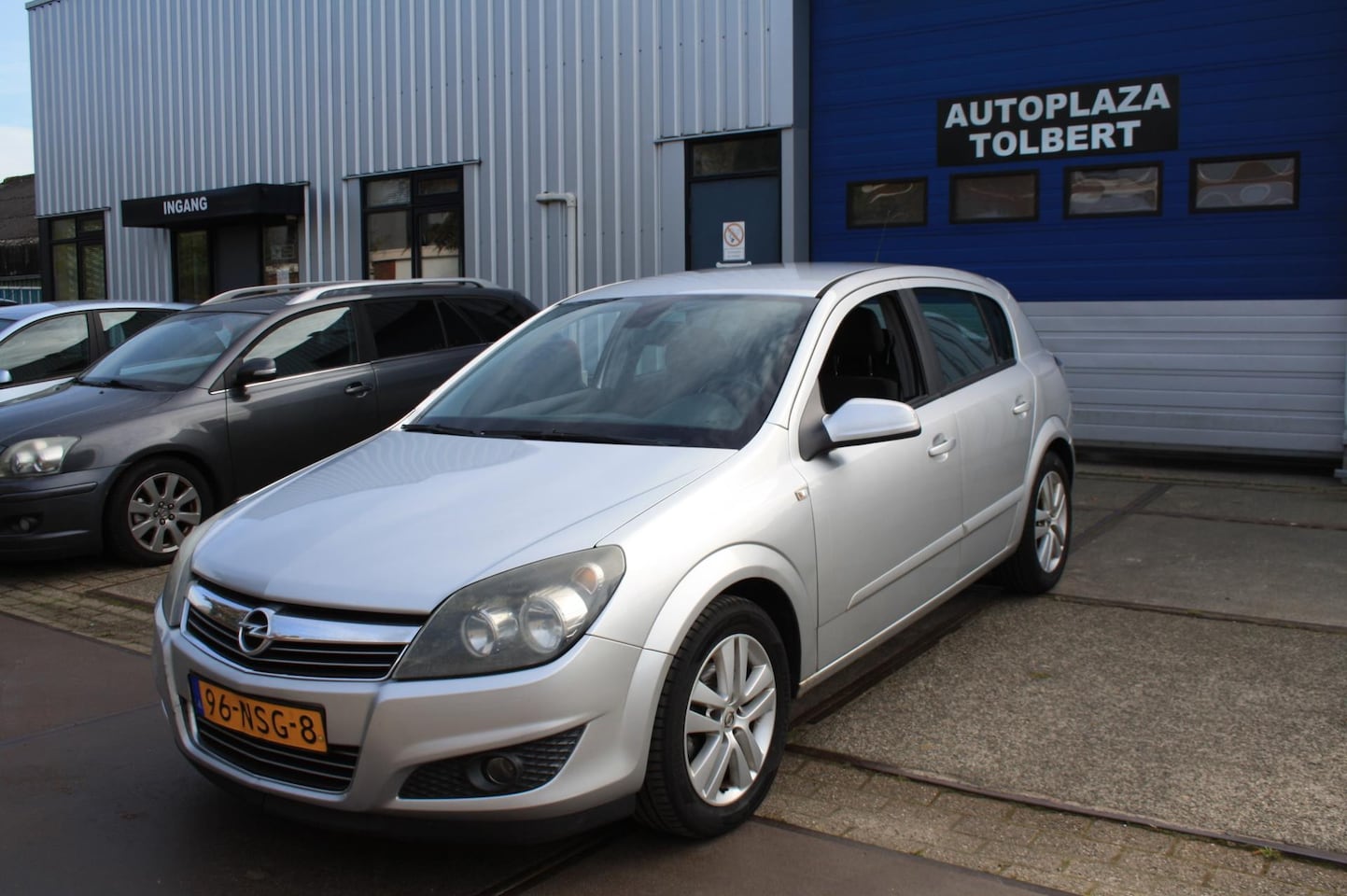 Opel Astra - 1.6 Essentia NW APK - AutoWereld.nl