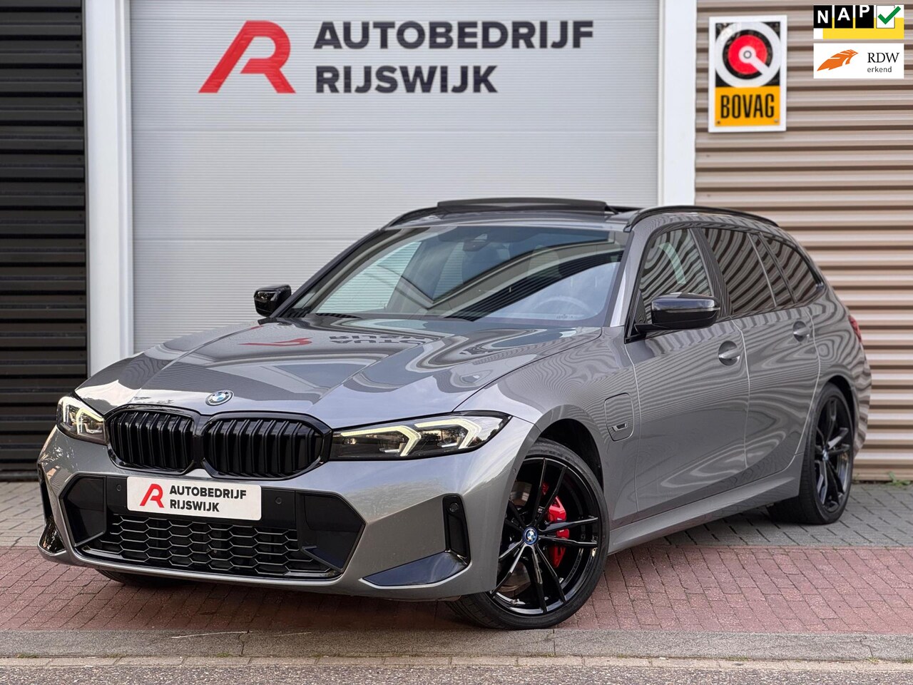 BMW 3-serie Touring - 330e Pano/Camera/Sfeer/Leer - AutoWereld.nl