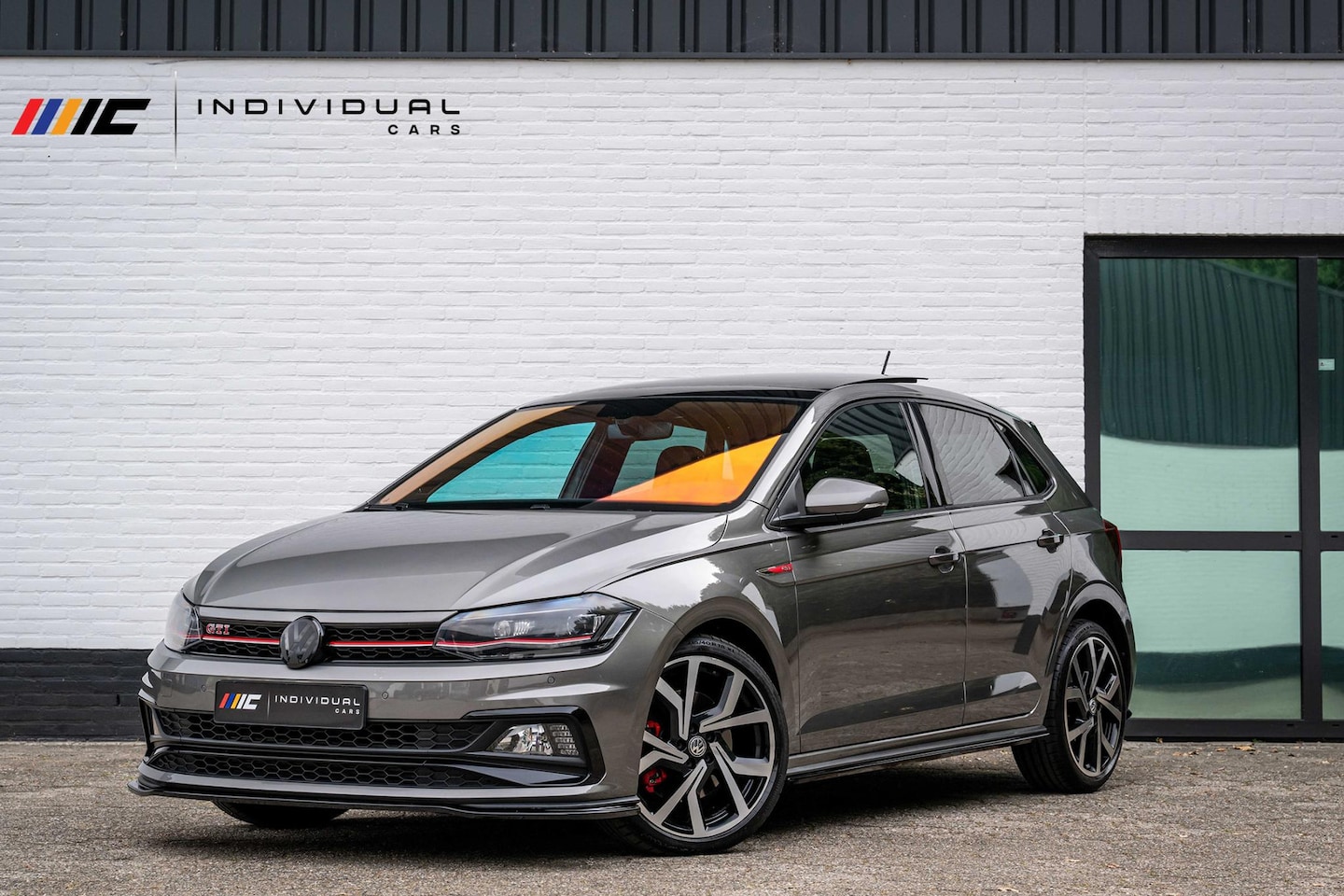 Volkswagen Polo - 2.0 TSI GTI Sportuitlaat Carbon Stuur Pano Beats - AutoWereld.nl