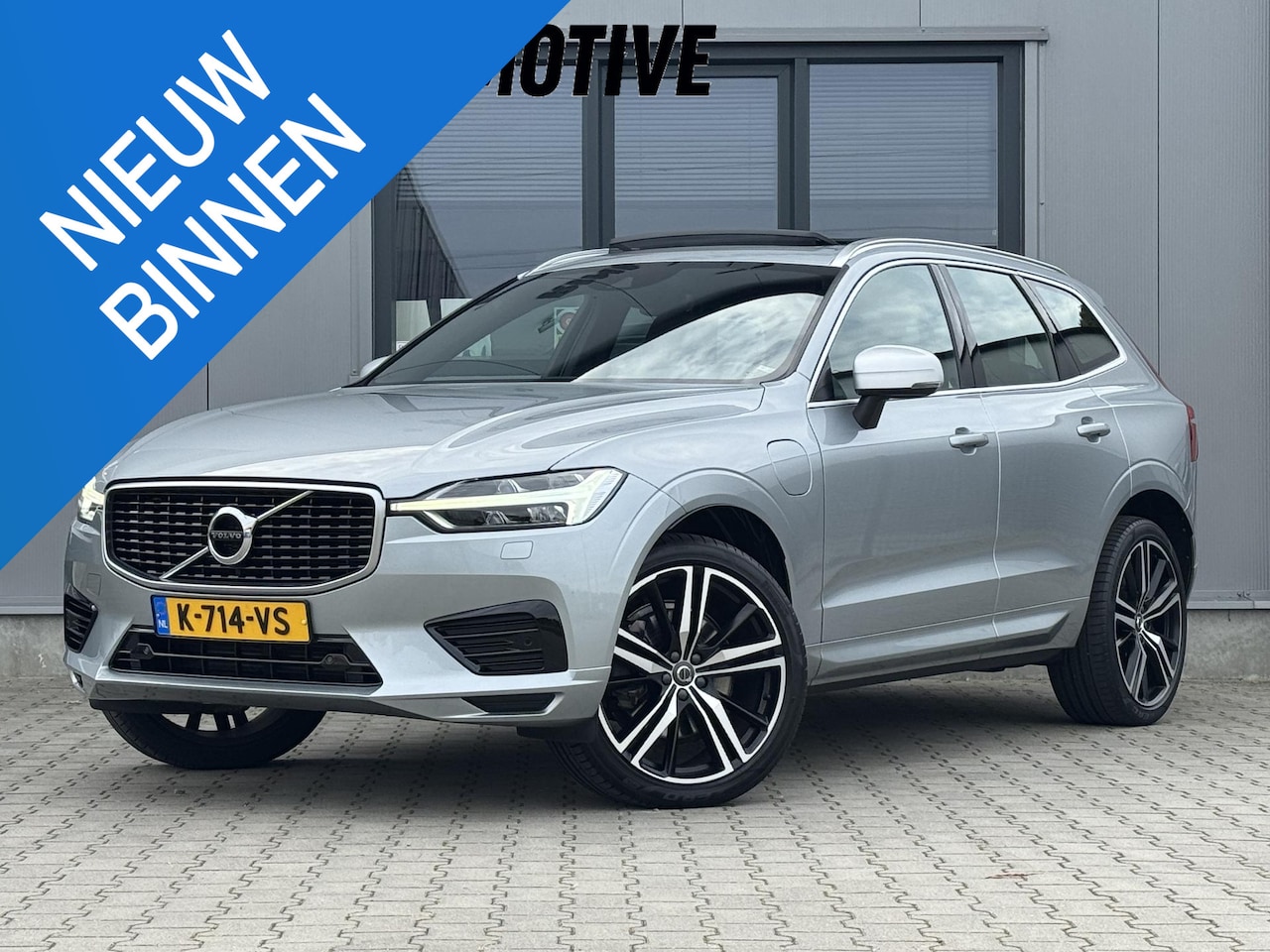 Volvo XC60 - 2.0 T8 Twin Engine AWD R-Design 392 PK | Pano | Trekhaak | Keyless - AutoWereld.nl