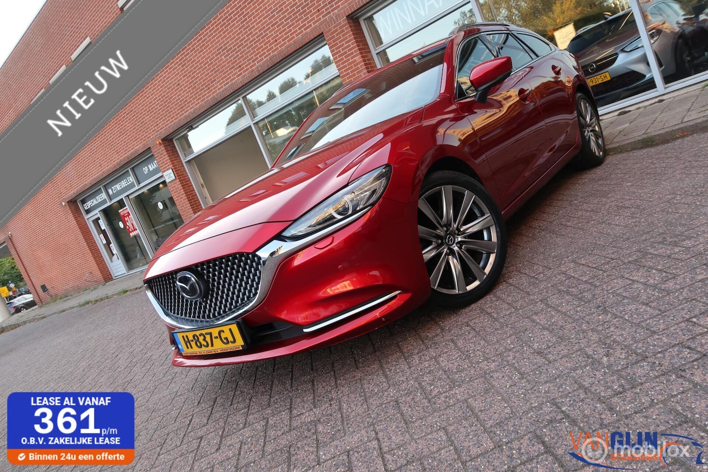 Mazda 6 Sportbreak - 2.5 SkyActiv-G 194 Signature Pano CarPlay - AutoWereld.nl