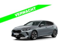 BMW 1-serie - 120 M-Sport Pro - Pano - Trekhaak - Driving + Parking Ass