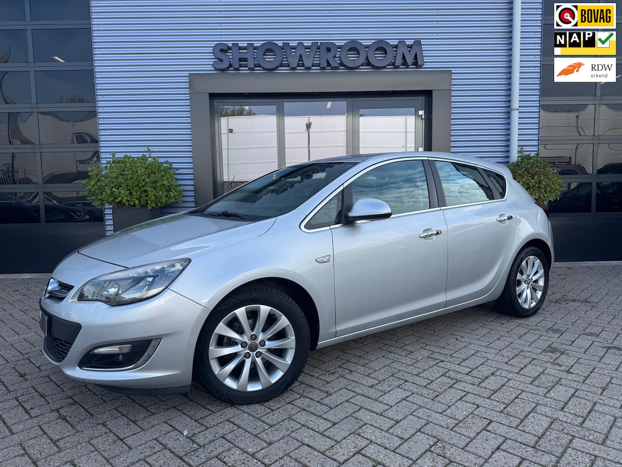 Opel Astra - 1.4 Turbo Sport Cruise|Navi|Lichtmetalenvelgen - AutoWereld.nl