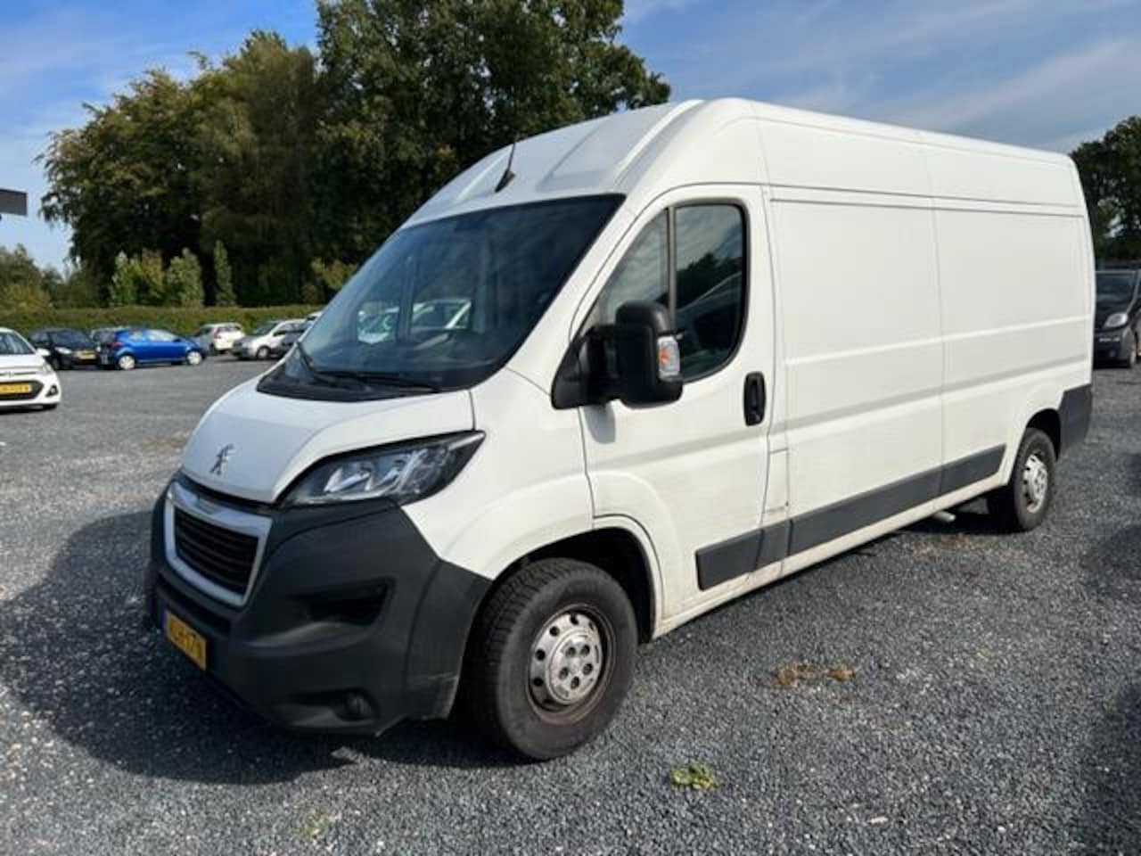 Peugeot Boxer - 335 2.2 BlueHDi 140 L3H2 Pro 335 2.2 BlueHDi 140 L3H2 Pro - AutoWereld.nl