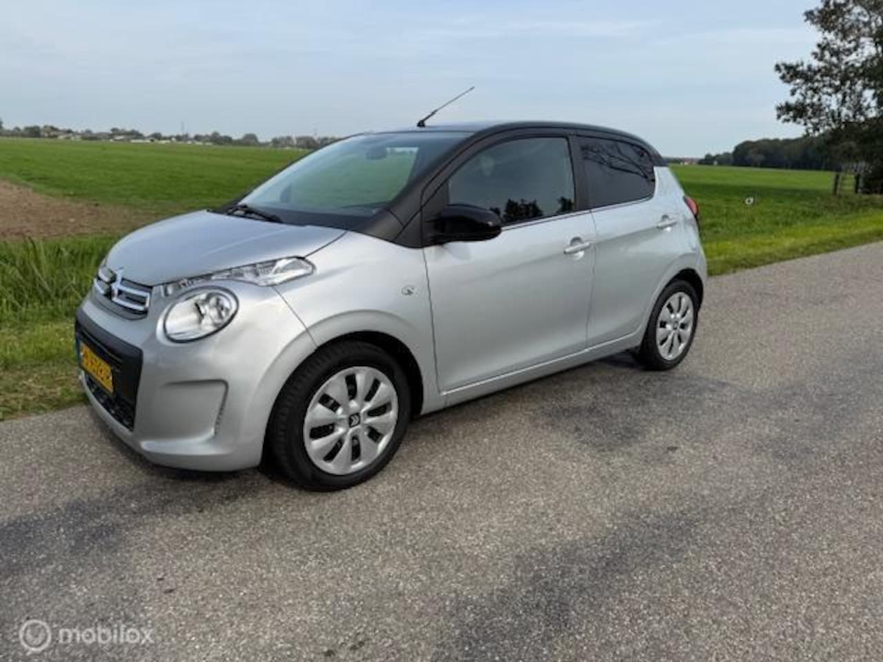 Citroën C1 - 1.0 e-VTi Airscape Shine Dual Tone 1e Eigenaar - AutoWereld.nl