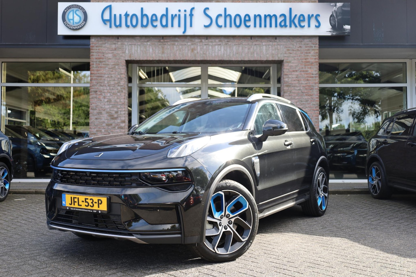 Lynk & Co 01 - 1.5 261PK! 6.6Kwh LADEN! 360-CAMERA PANO/SCHUIF INFINITY DAB NAVI CARPLAY STOELVERWARMING - AutoWereld.nl