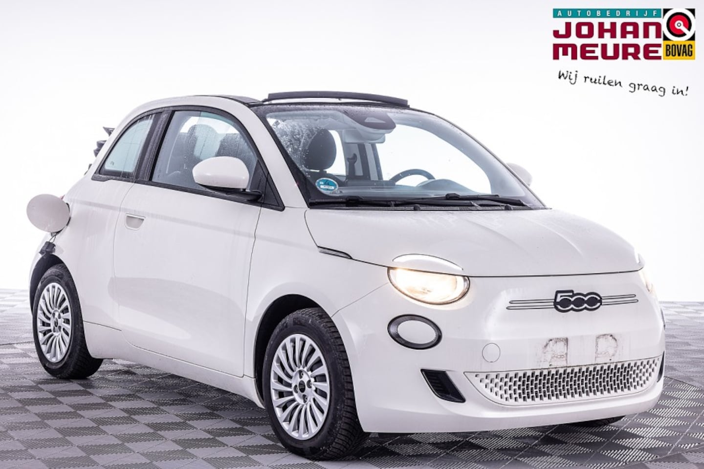 Fiat 500e - CABRIO 42 kWh Urban | CARPLAY | ECC | KEYLESS - AutoWereld.nl