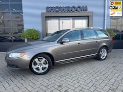 Volvo V70 - 2.5T Automaat|Leder|Schuifdak|Trekhaak|PDC|Cruise