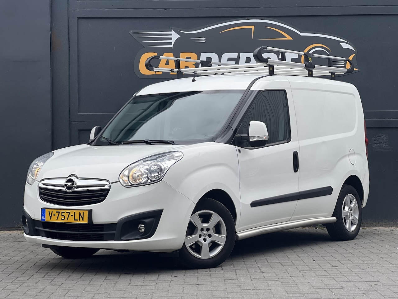 Opel Combo - 1.3 CDTi L1H1 Sport AIRCO.Wordt geleverd met een vol jaar APK - AutoWereld.nl