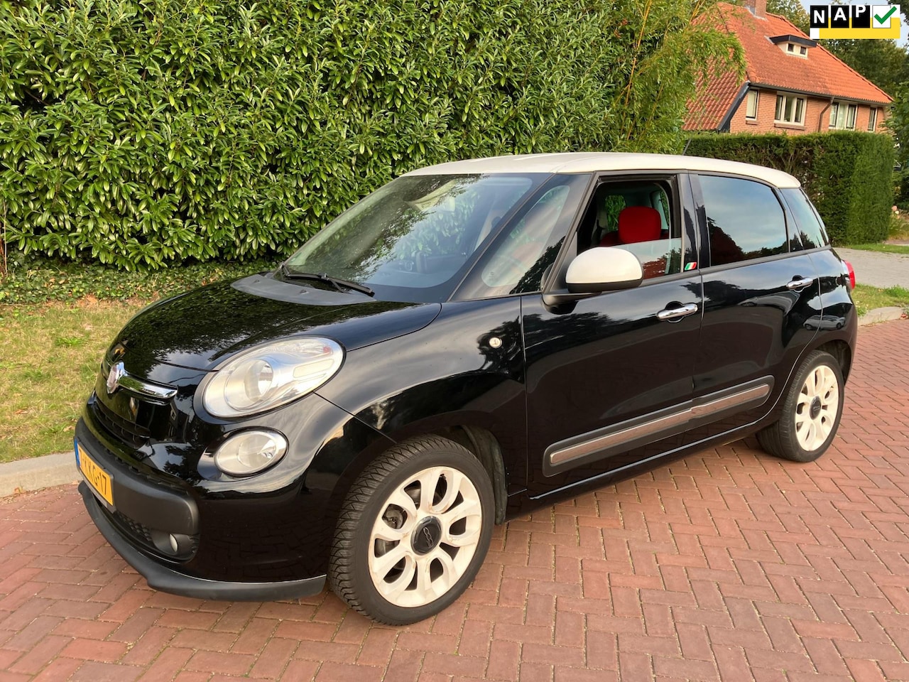 Fiat 500 L - 0.9 TwinAir Easy met 6 bak mooie auto rijd goed vele extra´s - AutoWereld.nl