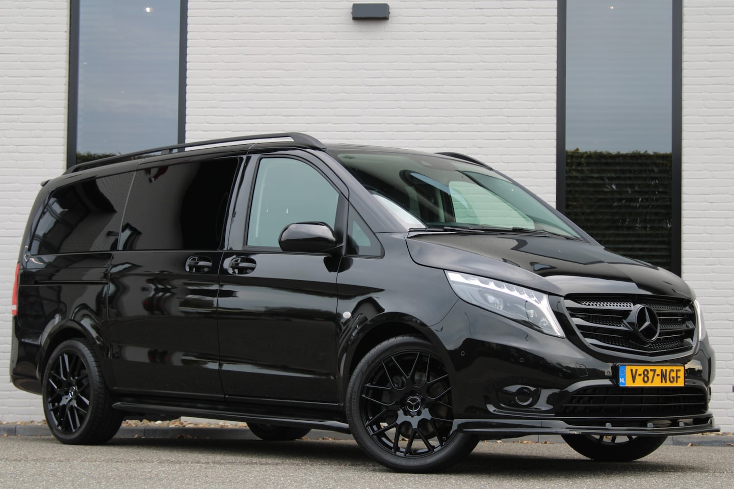 Mercedes-Benz Vito - 116 CDI / Aut / Lang / 4x4 / DC / Led-Xenon / Leer / Vol Opties / NIEUWSTAAT - AutoWereld.nl