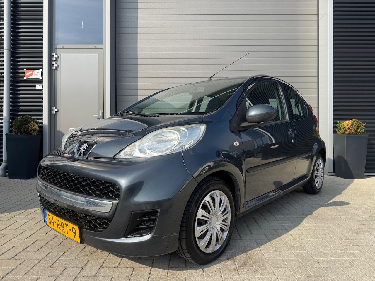 Peugeot 107 - 1.0-12V XS/130.000 NAP/APK/Automaat/Airco - AutoWereld.nl