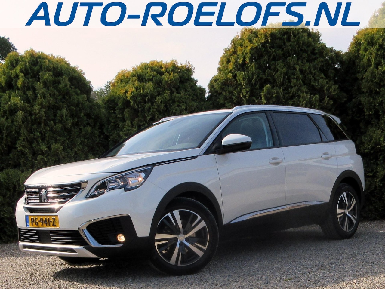 Peugeot 5008 - 1.6 e-THP Allure Automaat*7-pers*Pano.dak*Trekhaak* - AutoWereld.nl