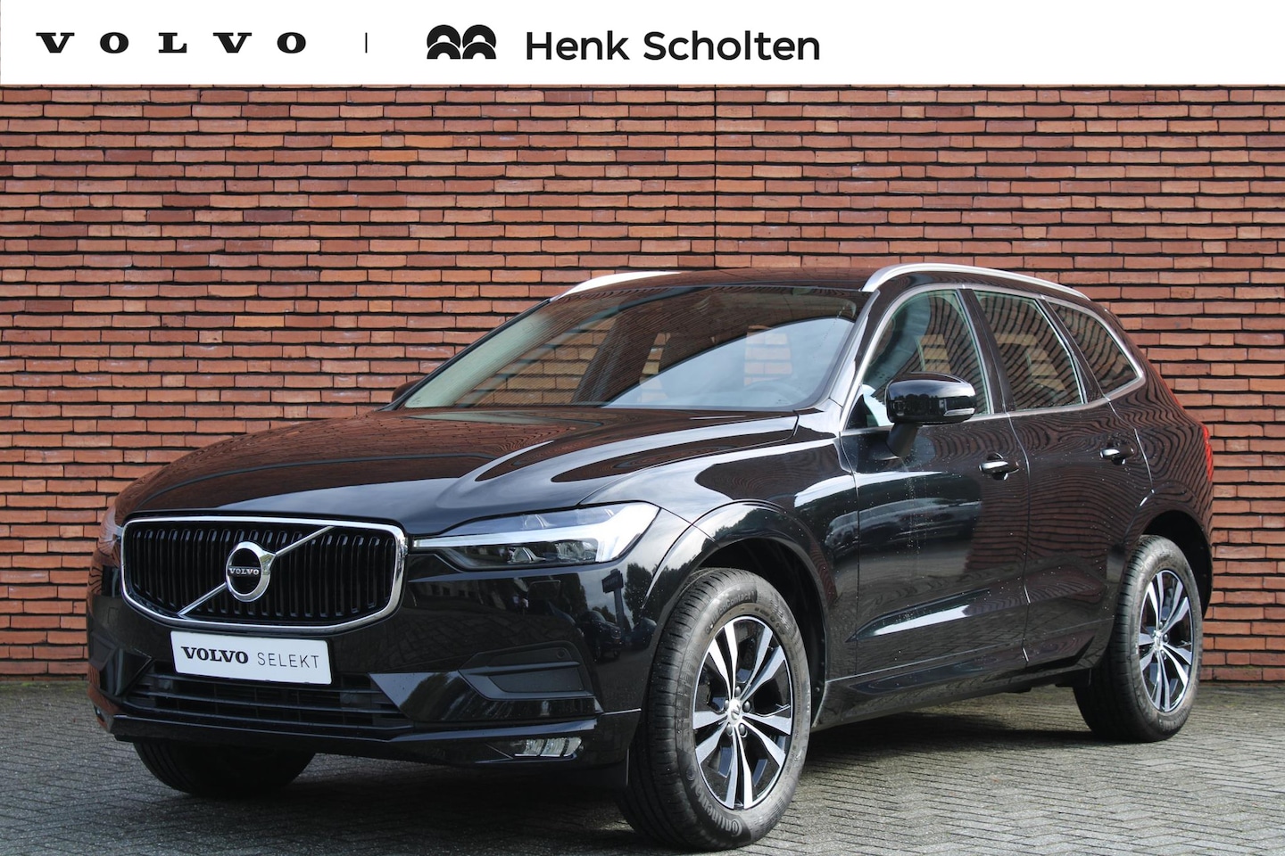 Volvo XC60 - B5 Automaat Momentum Business | Trekhaak | Parkeercamera | Verwarmbare Voor- en Achterstoe - AutoWereld.nl