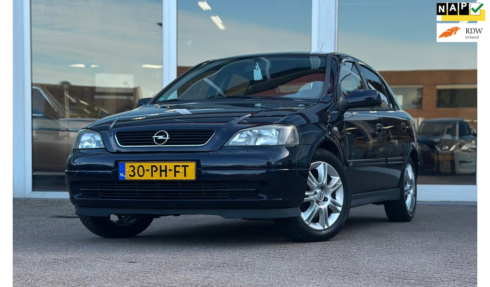 Opel Astra - 1.6i 8V Njoy Nieuwe APK Trekhaak garantie Airco - AutoWereld.nl